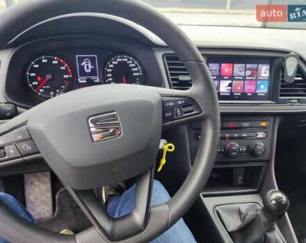 Черный Сеат Леон, объемом двигателя 1 л и пробегом 166 тыс. км за 8000 $, фото 3 на Automoto.ua