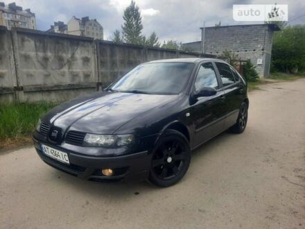 Чорний Сеат Leon, об'ємом двигуна 1.6 л та пробігом 215 тис. км за 4450 $, фото 1 на Automoto.ua