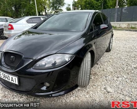 Черный Сеат Леон, объемом двигателя 2 л и пробегом 202 тыс. км за 5500 $, фото 1 на Automoto.ua