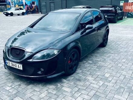 Чорний Сеат Leon, об'ємом двигуна 2 л та пробігом 195 тис. км за 4800 $, фото 1 на Automoto.ua