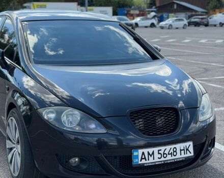 Чорний Сеат Leon, об'ємом двигуна 2 л та пробігом 299 тис. км за 5500 $, фото 1 на Automoto.ua