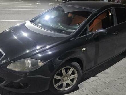 Черный Сеат Леон, объемом двигателя 1.97 л и пробегом 211 тыс. км за 4999 $, фото 1 на Automoto.ua