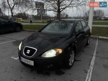 Черный Сеат Леон, объемом двигателя 1.6 л и пробегом 289 тыс. км за 5500 $, фото 1 на Automoto.ua