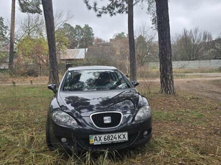 Черный Сеат Леон, объемом двигателя 2 л и пробегом 60 тыс. км за 8000 $, фото 1 на Automoto.ua