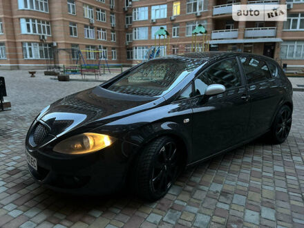 Сеат Leon 2008 у Одесі на Automoto.ua Чорний Сеат Leon, об'ємом двигуна 1.9 л та пробігом 300 тис. км за 5000 $, фото 1 на Automoto.ua