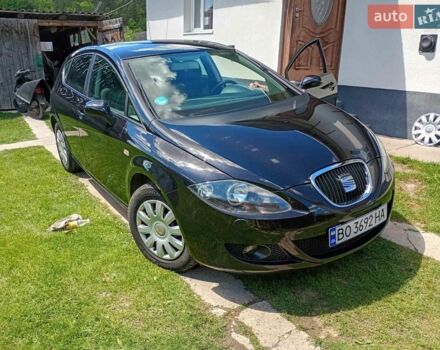 Чорний Сеат Leon, об'ємом двигуна 1.6 л та пробігом 243 тис. км за 6000 $, фото 1 на Automoto.ua