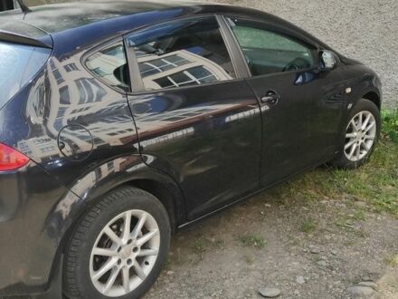 Сеат Леон 2010 в Снятине на Automoto.ua Черный Сеат Леон, объемом двигателя 1.6 л и пробегом 211 тыс. км за 6700 $, фото 1 на Automoto.ua