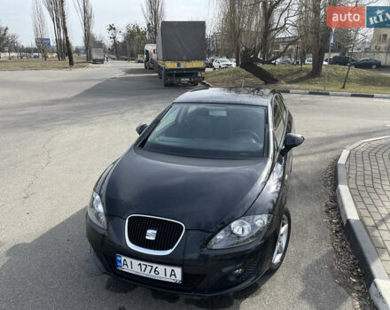 Черный Сеат Леон, объемом двигателя 1.39 л и пробегом 90 тыс. км за 8900 $, фото 1 на Automoto.ua