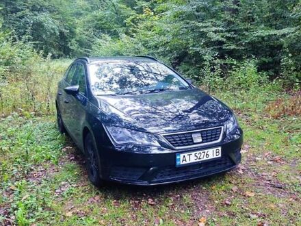 Черный Сеат Леон, объемом двигателя 1 л и пробегом 166 тыс. км за 8000 $, фото 1 на Automoto.ua