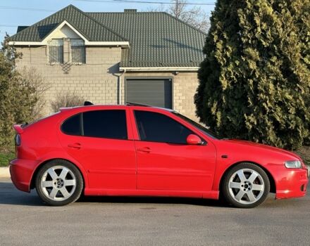 Красный Сеат Леон, объемом двигателя 1.8 л и пробегом 280 тыс. км за 4900 $, фото 6 на Automoto.ua