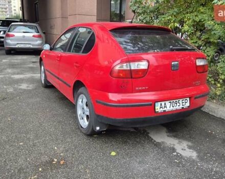 Сеат Leon 2003 у Києві на Automoto.ua Червоний Сеат Leon, об'ємом двигуна 1.8 л та пробігом 155 тис. км за 5800 $, фото 1 на Automoto.ua