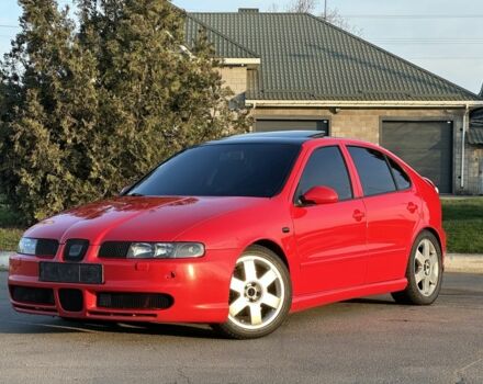 Красный Сеат Леон, объемом двигателя 1.8 л и пробегом 280 тыс. км за 4900 $, фото 4 на Automoto.ua