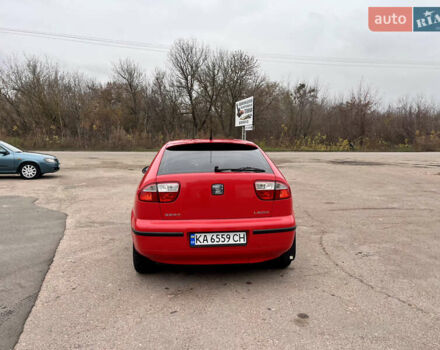 Красный Сеат Леон, объемом двигателя 1.6 л и пробегом 165 тыс. км за 4300 $, фото 5 на Automoto.ua