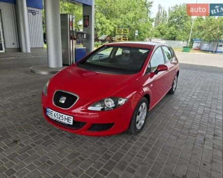 Красный Сеат Леон, объемом двигателя 1.6 л и пробегом 211 тыс. км за 5200 $, фото 1 на Automoto.ua