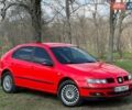 Червоний Сеат Leon, об'ємом двигуна 1.8 л та пробігом 257 тис. км за 4200 $, фото 1 на Automoto.ua