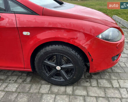 Червоний Сеат Leon, об'ємом двигуна 1.6 л та пробігом 223 тис. км за 4300 $, фото 1 на Automoto.ua