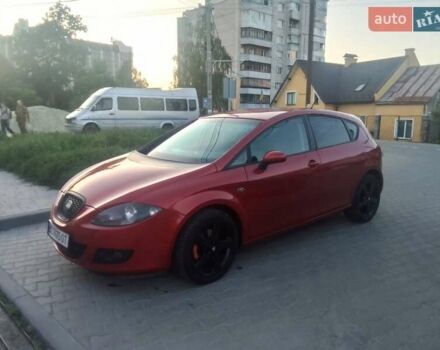 Червоний Сеат Leon, об'ємом двигуна 2 л та пробігом 226 тис. км за 5300 $, фото 1 на Automoto.ua