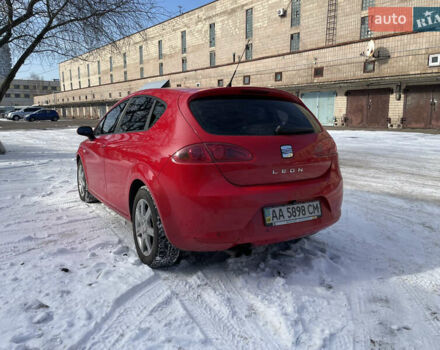 Червоний Сеат Leon, об'ємом двигуна 1.97 л та пробігом 318 тис. км за 7900 $, фото 2 на Automoto.ua