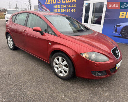 Красный Сеат Леон, объемом двигателя 1.6 л и пробегом 219 тыс. км за 6200 $, фото 2 на Automoto.ua
