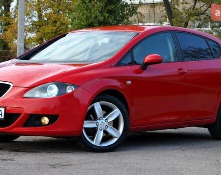 Сеат Леон 2008 в Павлограде на Automoto.ua Красный Сеат Леон, объемом двигателя 2 л и пробегом 206 тыс. км за 6300 $, фото 3 на Automoto.ua