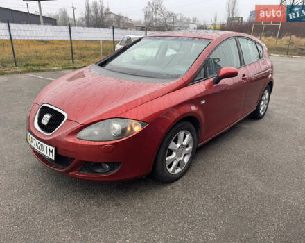 Червоний Сеат Leon, об'ємом двигуна 1.6 л та пробігом 219 тис. км за 5999 $, фото 2 на Automoto.ua