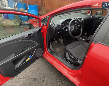 Красный Сеат Леон, объемом двигателя 1.98 л и пробегом 290 тыс. км за 4700 $, фото 9 на Automoto.ua