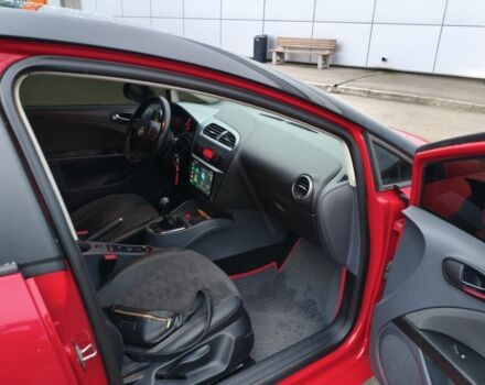 Красный Сеат Леон, объемом двигателя 2 л и пробегом 187 тыс. км за 5600 $, фото 18 на Automoto.ua