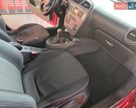Червоний Сеат Leon, об'ємом двигуна 1.6 л та пробігом 186 тис. км за 6000 $, фото 24 на Automoto.ua