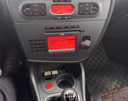 Червоний Сеат Leon, об'ємом двигуна 1.6 л та пробігом 219 тис. км за 5999 $, фото 13 на Automoto.ua