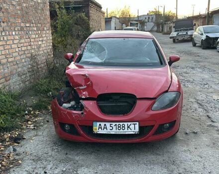 Красный Сеат Леон, объемом двигателя 2 л и пробегом 200 тыс. км за 2250 $, фото 1 на Automoto.ua