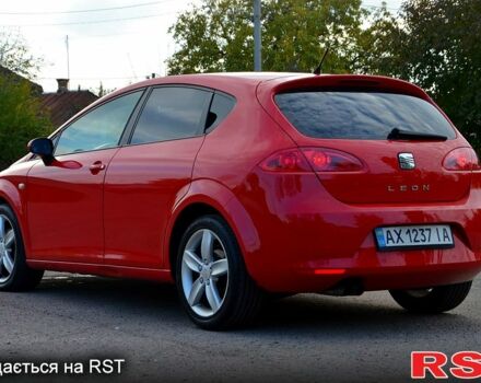 Червоний Сеат Leon, об'ємом двигуна 2 л та пробігом 206 тис. км за 6300 $, фото 4 на Automoto.ua