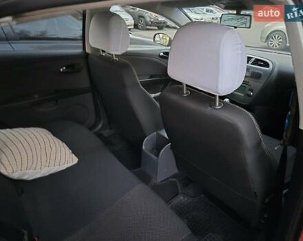 Червоний Сеат Leon, об'ємом двигуна 1.6 л та пробігом 186 тис. км за 6000 $, фото 29 на Automoto.ua
