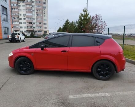 Красный Сеат Леон, объемом двигателя 2 л и пробегом 187 тыс. км за 5600 $, фото 2 на Automoto.ua