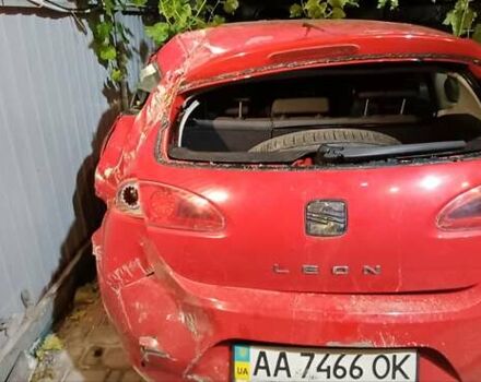 Червоний Сеат Leon, об'ємом двигуна 1.6 л та пробігом 152 тис. км за 4000 $, фото 11 на Automoto.ua