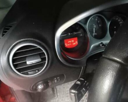 Червоний Сеат Leon, об'ємом двигуна 1.6 л та пробігом 152 тис. км за 4000 $, фото 2 на Automoto.ua