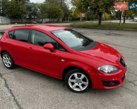 Красный Сеат Леон, объемом двигателя 1.2 л и пробегом 189 тыс. км за 6200 $, фото 2 на Automoto.ua