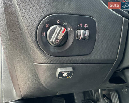 Червоний Сеат Leon, об'ємом двигуна 1.39 л та пробігом 269 тис. км за 5700 $, фото 25 на Automoto.ua