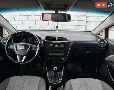 Червоний Сеат Leon, об'ємом двигуна 1.39 л та пробігом 269 тис. км за 5700 $, фото 19 на Automoto.ua