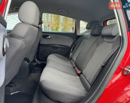 Червоний Сеат Leon, об'ємом двигуна 1.39 л та пробігом 269 тис. км за 5700 $, фото 16 на Automoto.ua