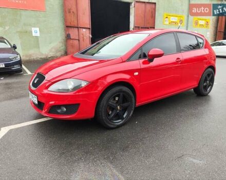 Червоний Сеат Leon, об'ємом двигуна 1.39 л та пробігом 140 тис. км за 6000 $, фото 1 на Automoto.ua
