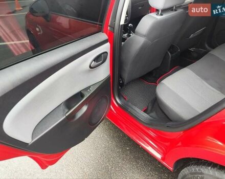 Червоний Сеат Leon, об'ємом двигуна 1.39 л та пробігом 140 тис. км за 6000 $, фото 15 на Automoto.ua
