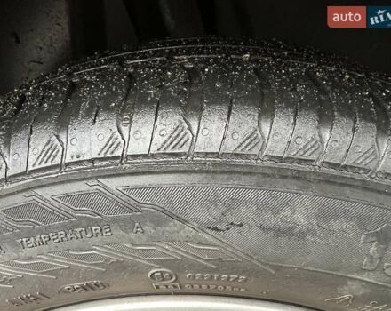Сеат Леон 2011 в Киеве на Automoto.ua Красный Сеат Леон, объемом двигателя 1.39 л и пробегом 89 тыс. км за 6900 $, фото 47 на Automoto.ua
