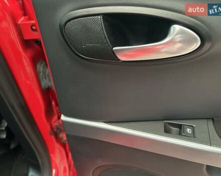 Красный Сеат Леон, объемом двигателя 1.8 л и пробегом 143 тыс. км за 7200 $, фото 47 на Automoto.ua