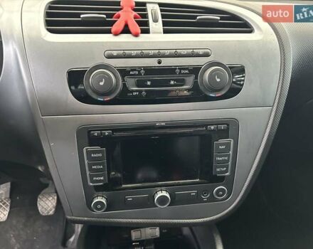 Красный Сеат Леон, объемом двигателя 1.8 л и пробегом 143 тыс. км за 7200 $, фото 19 на Automoto.ua