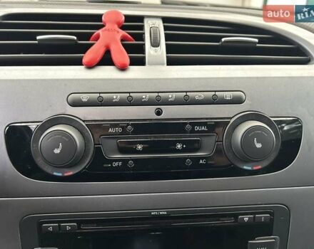 Красный Сеат Леон, объемом двигателя 1.8 л и пробегом 143 тыс. км за 7200 $, фото 20 на Automoto.ua