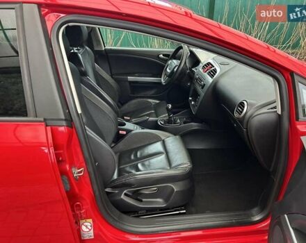 Красный Сеат Леон, объемом двигателя 1.8 л и пробегом 143 тыс. км за 7200 $, фото 48 на Automoto.ua