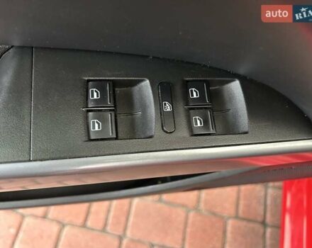 Красный Сеат Леон, объемом двигателя 1.8 л и пробегом 143 тыс. км за 7200 $, фото 33 на Automoto.ua