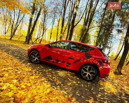Сеат Леон 2013 в Калуше на Automoto.ua Красный Сеат Леон, объемом двигателя 1.97 л и пробегом 237 тыс. км за 12000 $, фото 17 на Automoto.ua