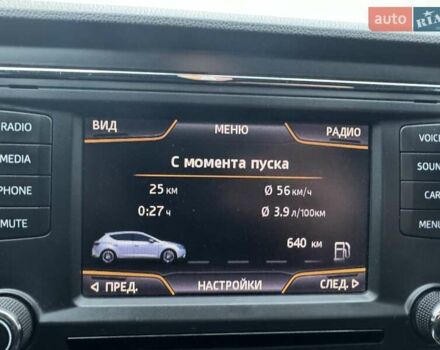 Сеат Леон 2013 в Калуше на Automoto.ua Красный Сеат Леон, объемом двигателя 1.97 л и пробегом 237 тыс. км за 12000 $, фото 37 на Automoto.ua