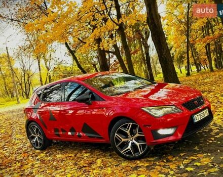 Сеат Леон 2013 в Калуше на Automoto.ua Красный Сеат Леон, объемом двигателя 1.97 л и пробегом 237 тыс. км за 12000 $, фото 4 на Automoto.ua